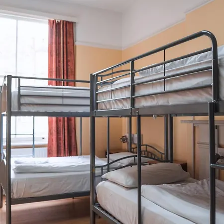 Dolphin - The 3* Londres