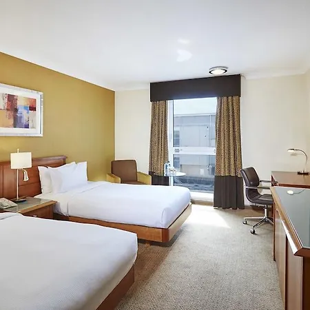 Hilton London Hotel 4*