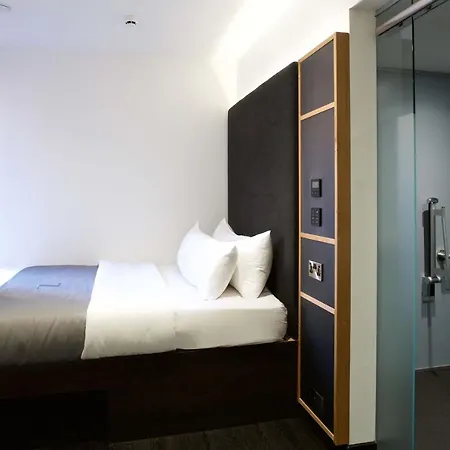 Hotel The Z Trafalgar 3*