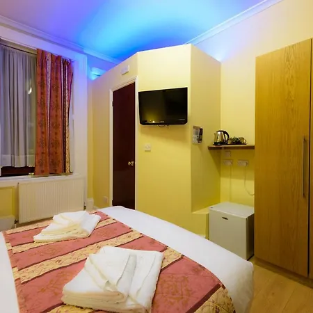 Hotel Shakespeare 3*