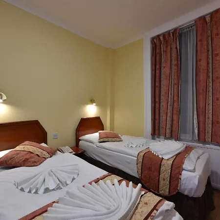 Hotel Shakespeare 3*