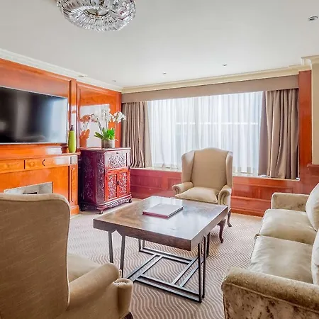 Radisson Blu Hotel, London Heathrow 4* Hillingdon