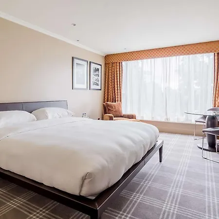 Radisson Blu Hotel, London Heathrow Hotel 4*