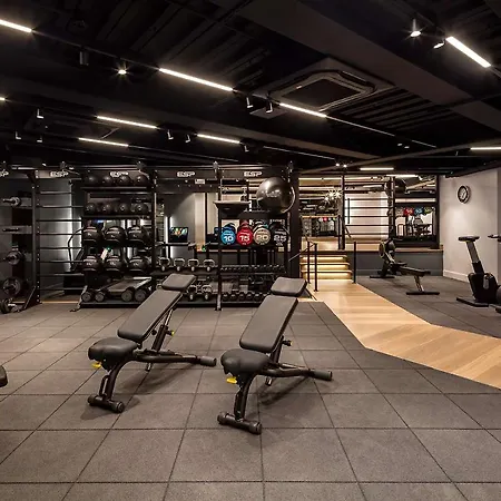 Hotel Radisson Blu Hotel, London Heathrow 4*