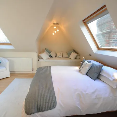 Bed & Breakfast The Lilac Door *