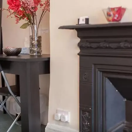 Home2home-rooms Bed & Breakfast Londen