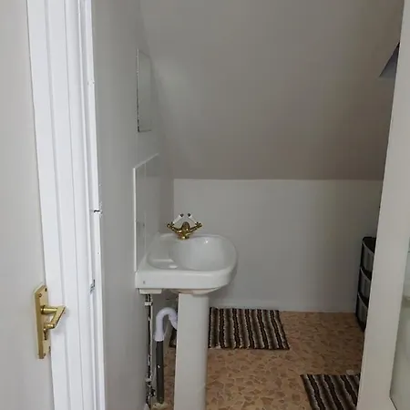 伦敦希思罗山林小屋 * 西德雷顿