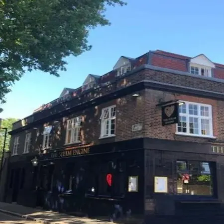 Hostel Publove @ The Steam Engine,waterloo *