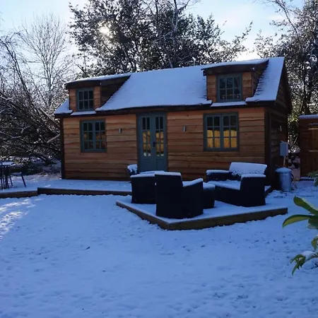 Lodge The Secret & Hideaway Caravan *