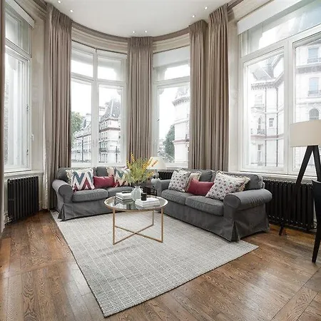 Grosvenor Gardens By Capital * London