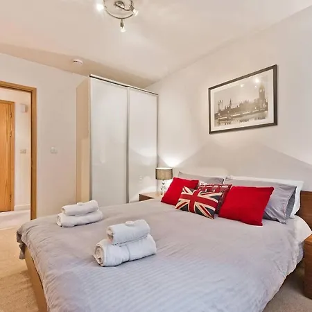 Appartamento Alfred Place - Amazing Short Let In Central Londra