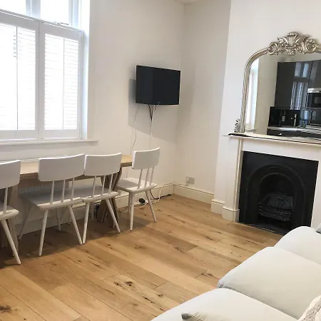 Apartment Stylish Apartments In Victoria & Westminster London