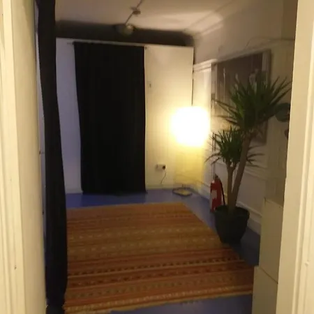 Hostel The Queens