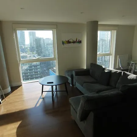 Apartment One Commercial Street London