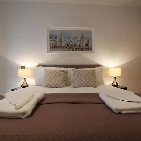 Fusion Court Serviced Apartment New Malden