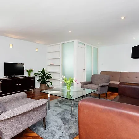 Veeve - Covent Garden Cool Apartment *