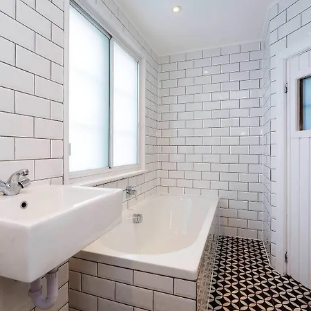 Veeve - Covent Garden Cool Apartment *