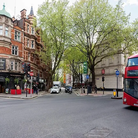 Veeve - Covent Garden Cool * London