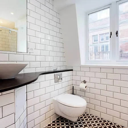 Veeve - Covent Garden Cool Apartment *