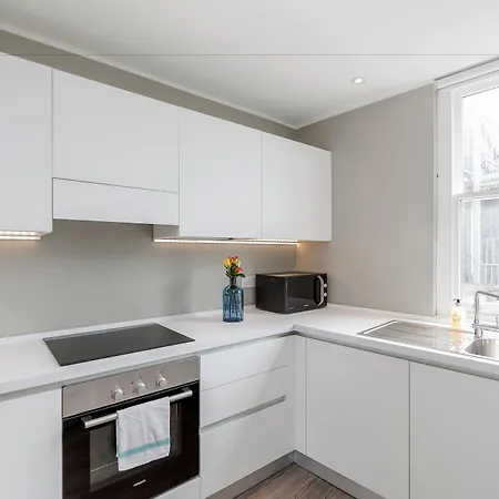 Soho 1 Bed L3 By Basetogo Apartment *