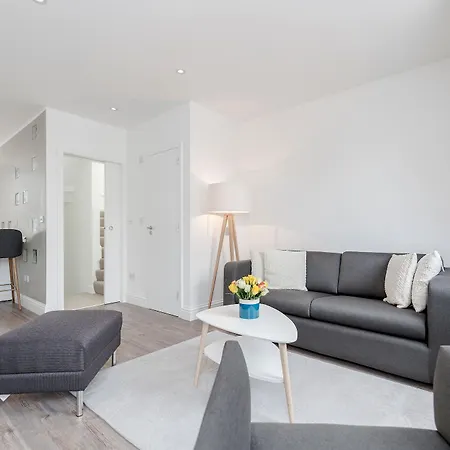 Soho 1 Bed L3 By Basetogo Apartment *