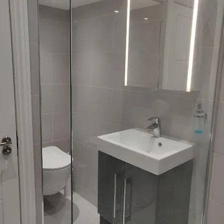 Alloggio in famiglia Stunning Double In Harrow Wembley - Khoob House