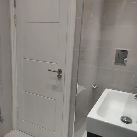 Alloggio in famiglia Stunning Double In Harrow Wembley - Khoob House *