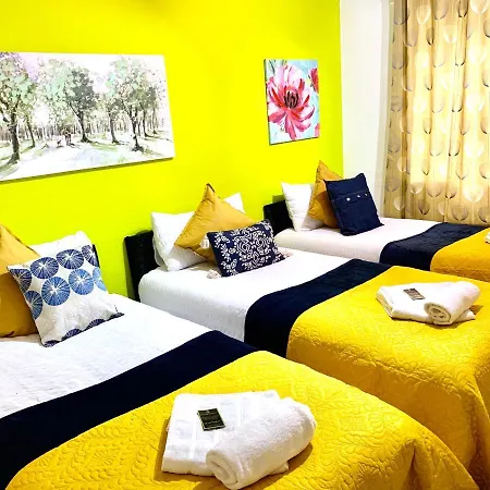 Excel 2 Bedrooms, Reception, Spacious Londres
