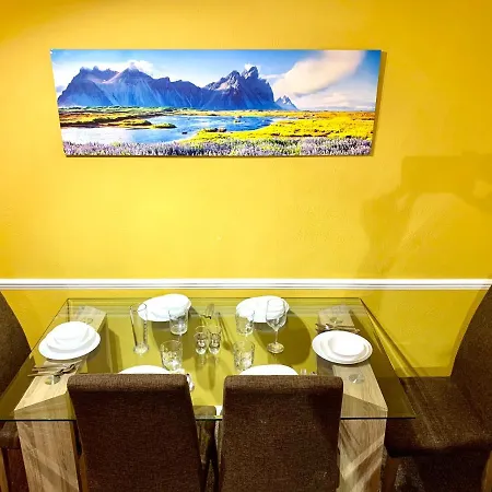 Apartamento Excel 2 Bedrooms, Reception, Spacious