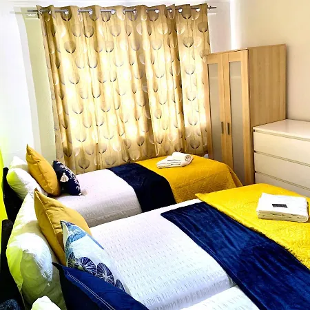 Apartamento Excel 2 Bedrooms, Reception, Spacious Londres
