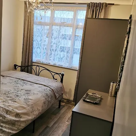 Palaz 2 - 2 Bedroom Flat Apartment Edmonton