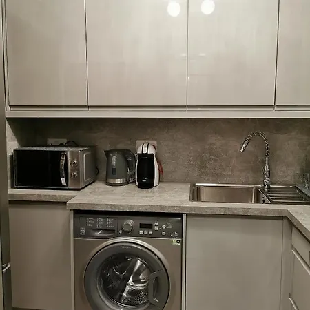 Palaz 2 - 2 Bedroom Flat Apartment Edmonton