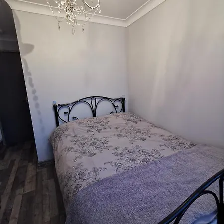 Apartment Palaz 2 - 2 Bedroom Flat *
