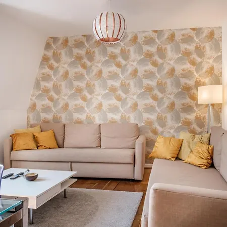 Apartment Oxford Street By Threstle London
