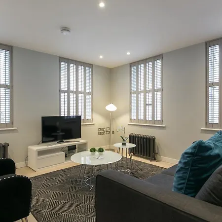 Urban Chic - Wellington Apartment *