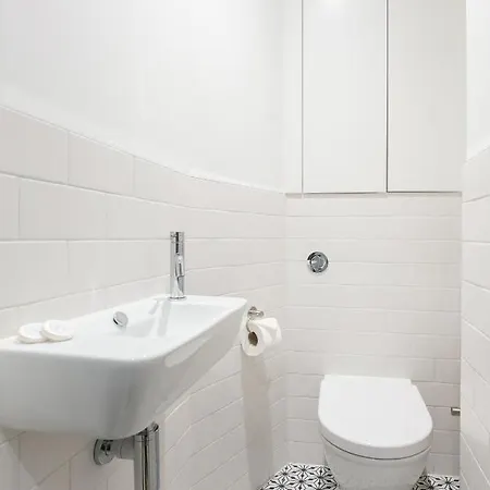 Urban Chic - Wellington Apartment
