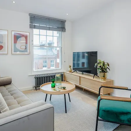 Kula - Fitzrovia Newman St Londra