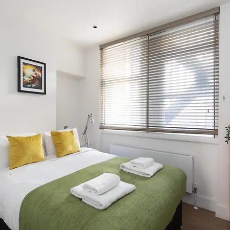 Homely - West End * London