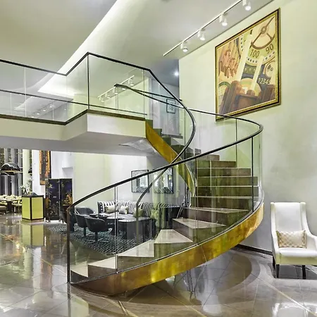 Crowne Plaza Battersea 4* Londres