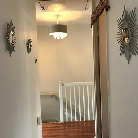 Holiday home Spacious House 15min To Canary Wharf/o2/excel/central