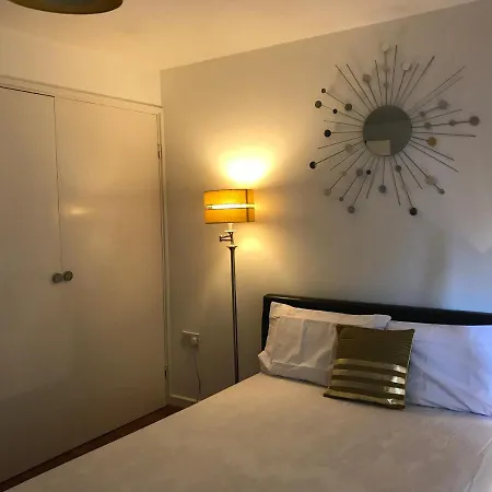 Spacious House 15min To Canary Wharf/o2/excel/central Holiday home