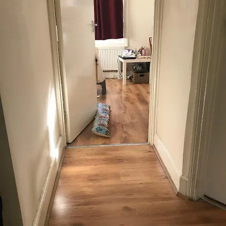 Cama Box Finsbury Park Guest house London