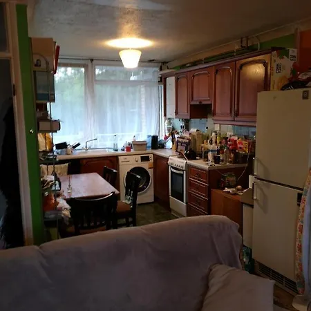 Homestay Quiet In Eltham *