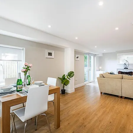 Appartamento South Woodford 2 Bed En-suite House