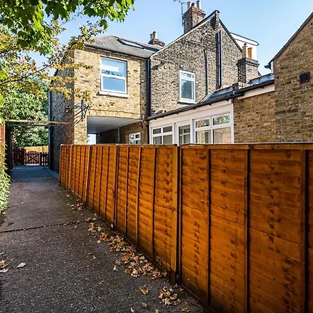 Appartamento South Woodford 2 Bed En-suite House *