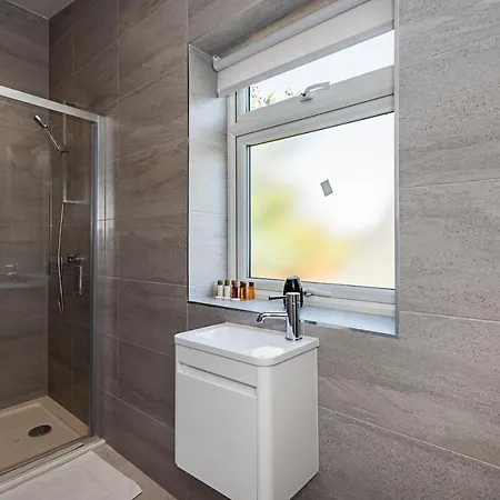 Appartamento South Woodford 2 Bed En-suite House Londra
