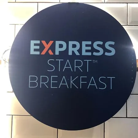 Express Victoria By Ihg 3* London