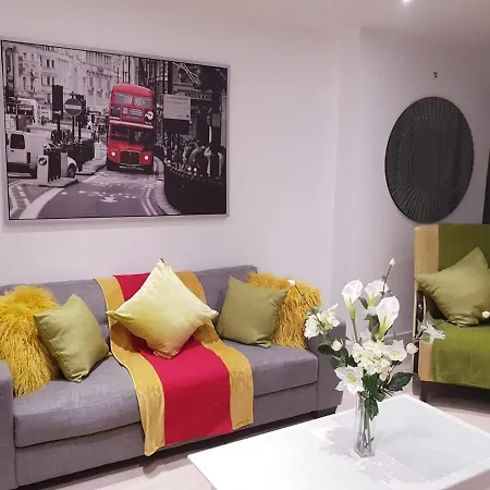 Chiswick Park Apartments, Chiswick, West