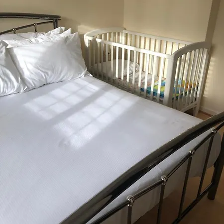 Ferienhaus Deptfort House - 7 Minutes To Bridge Station London