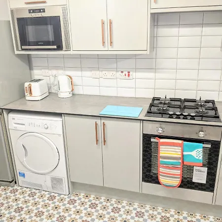 Tophome West Hampstead * Londyn